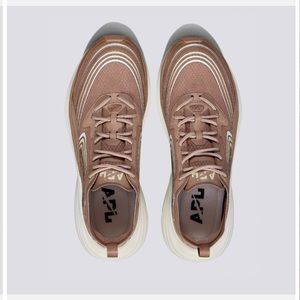 APL WOMENS STREAMLINE RUNNING SHOE SIZE 9.5